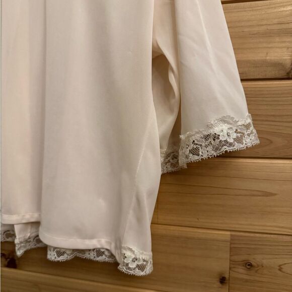 Vintage Lacey Coquette Petal Pink Sz Medium Button Front Lightweight Bed Jacket - Picture 7 of 11